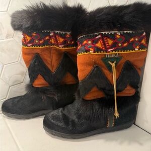 Tecnica Women’s Skandia ITALY Boots  Fur Trim Black Size 39 US 7.5 VTG Apres Ski